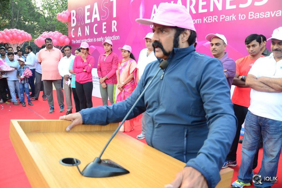 Celebs-At-Breast-Cancer-Awareness-Walk